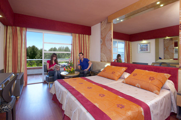 Allsun Hotel Bella Paguera Екстериор снимка